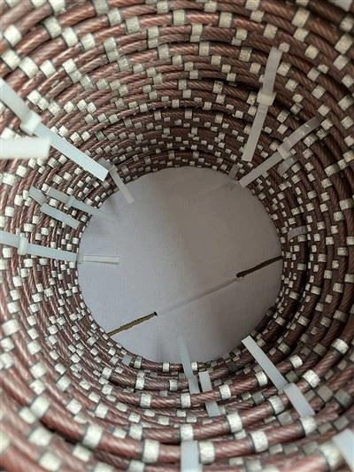 Fierăstrău pentru tăiere cu sârmă diamantată